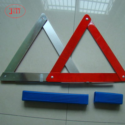 本厂直供各式汽车三角警示牌